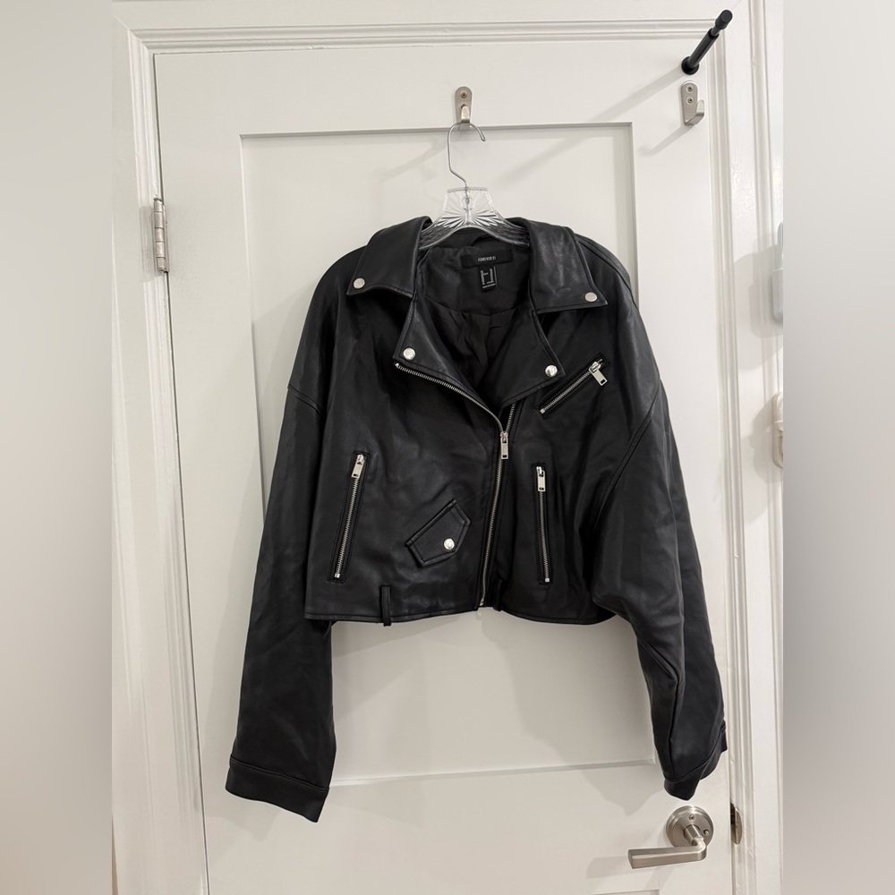 Forever 21 black oversized cropped leather (pleather) jacket (missing belt)